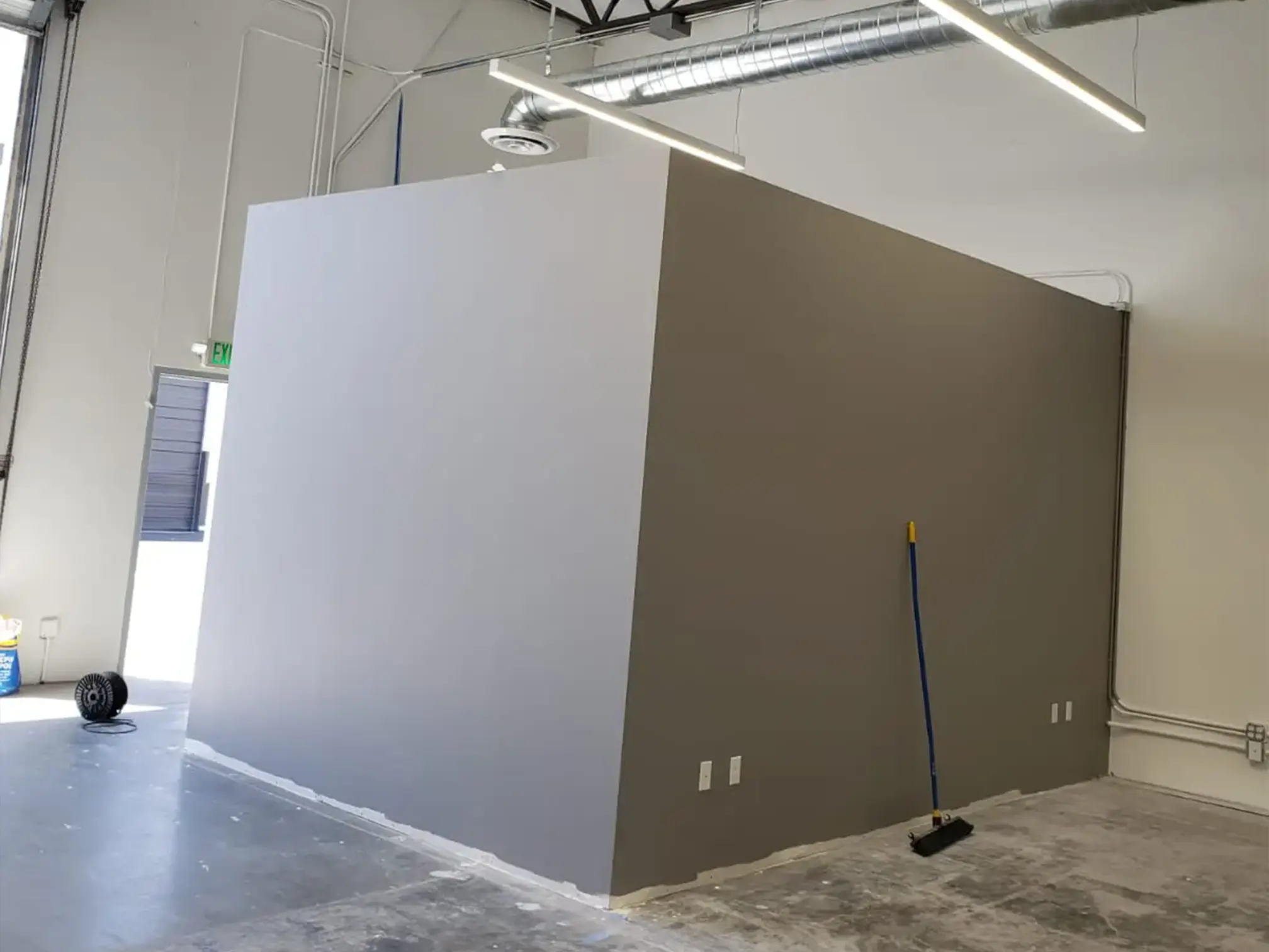 Drywall installation and finishing work